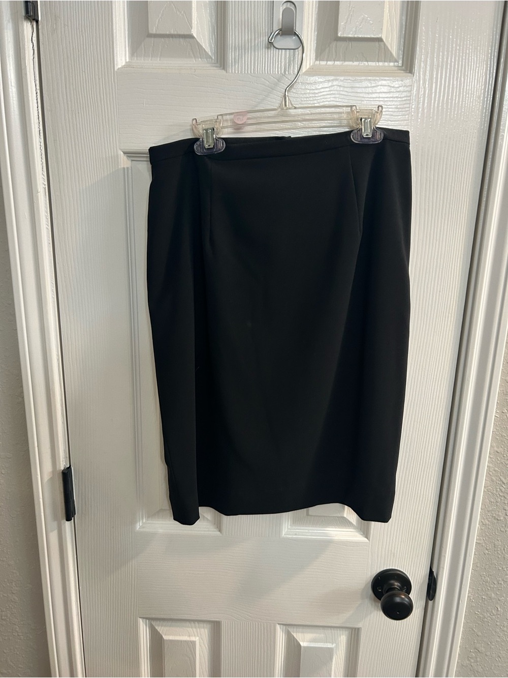 black pencil skirt from David Warren New York size 10